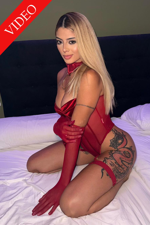 Escort Ibiza - MEGAN - Ibiza Tops
